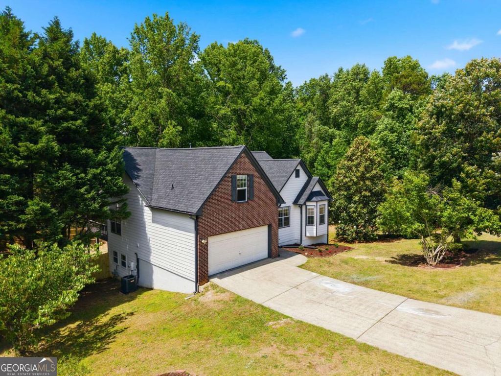 Photo of 1432 Armende CIR, Dacula, GA 30019 (MLS # 10762091)
