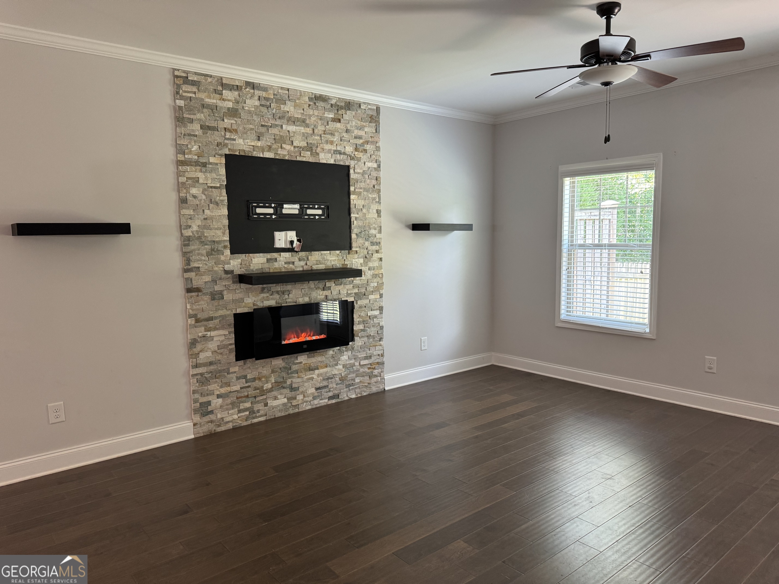 3891 Valley View CT