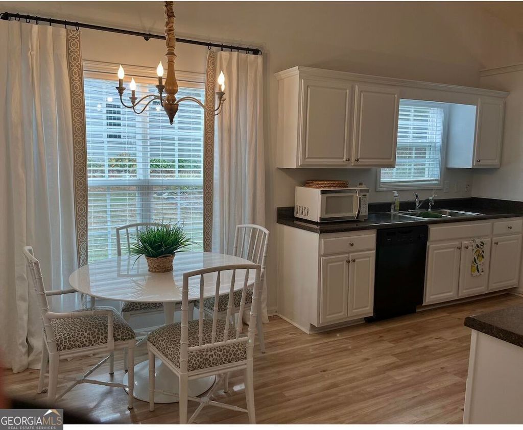 Photo of 11 Winter Lane, Newnan, GA 30265 (MLS # 10688287)