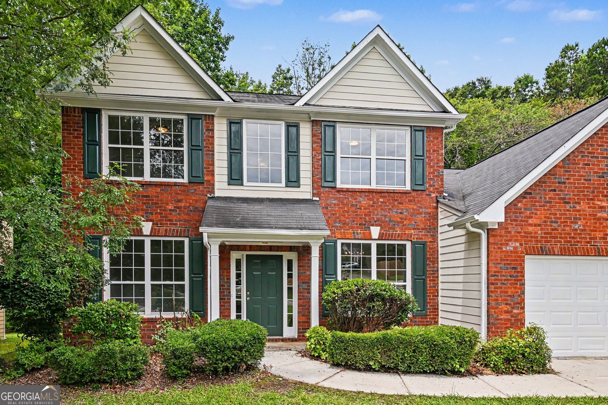 320 Magnolia Walk LN
