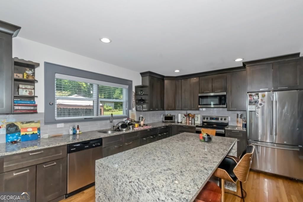 Atlanta, Georgia 30311, United States, 5 Bedrooms Bedrooms, ,4 BathroomsBathrooms,Residential,Active,167495