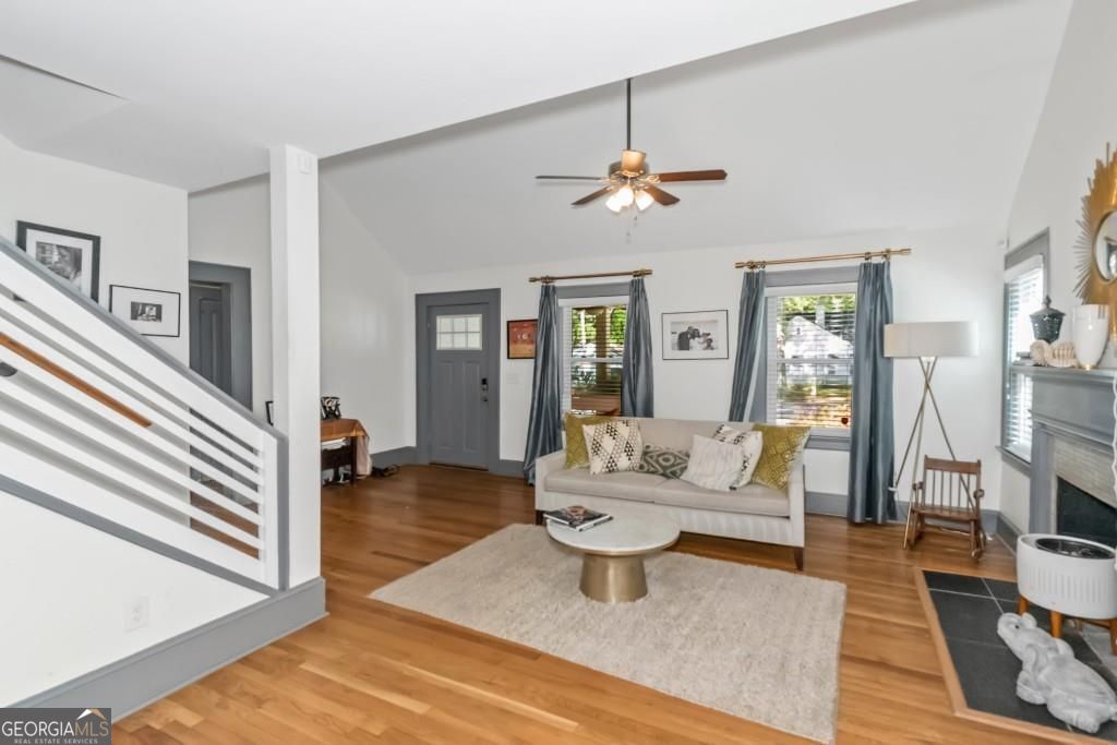 Atlanta, Georgia 30311, United States, 5 Bedrooms Bedrooms, ,4 BathroomsBathrooms,Residential,Active,167495