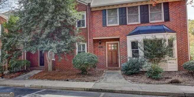 871 Lenox Oaks CIR NE