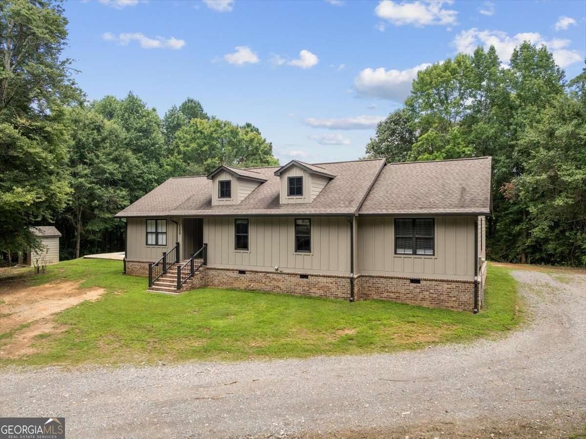 1358 Reeves Station RD SW