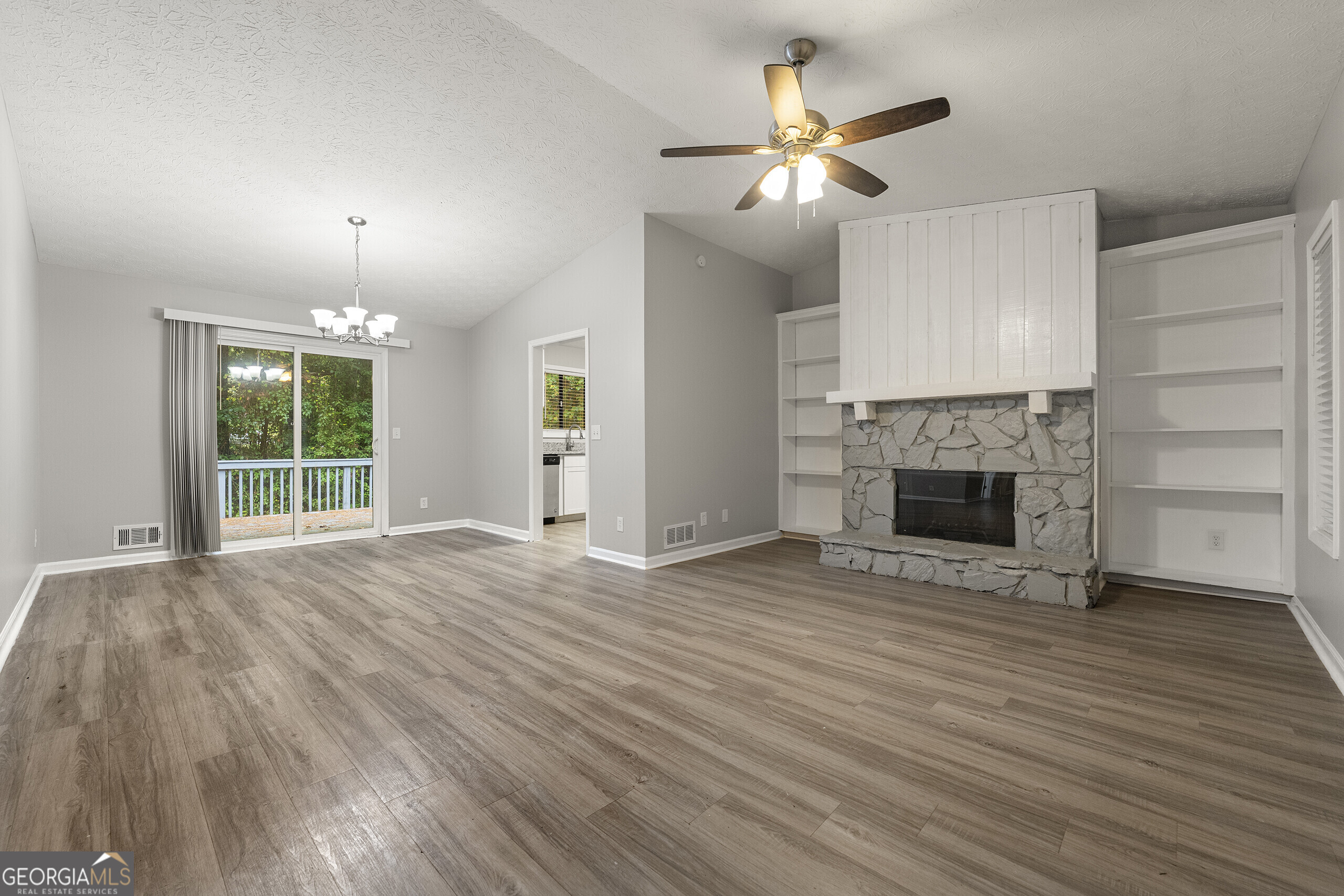 3851 Timber Hollow WAY