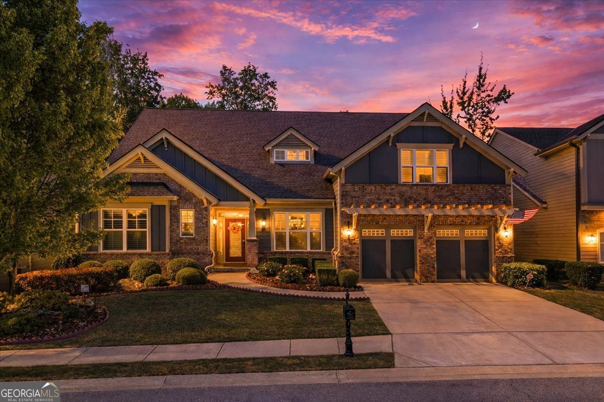 3768 Golden Leaf PT SW