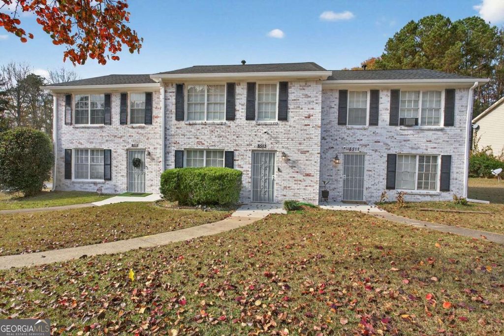 Photo of 8511 Pineland Drive, Jonesboro, GA 30238 (MLS # 10652351)