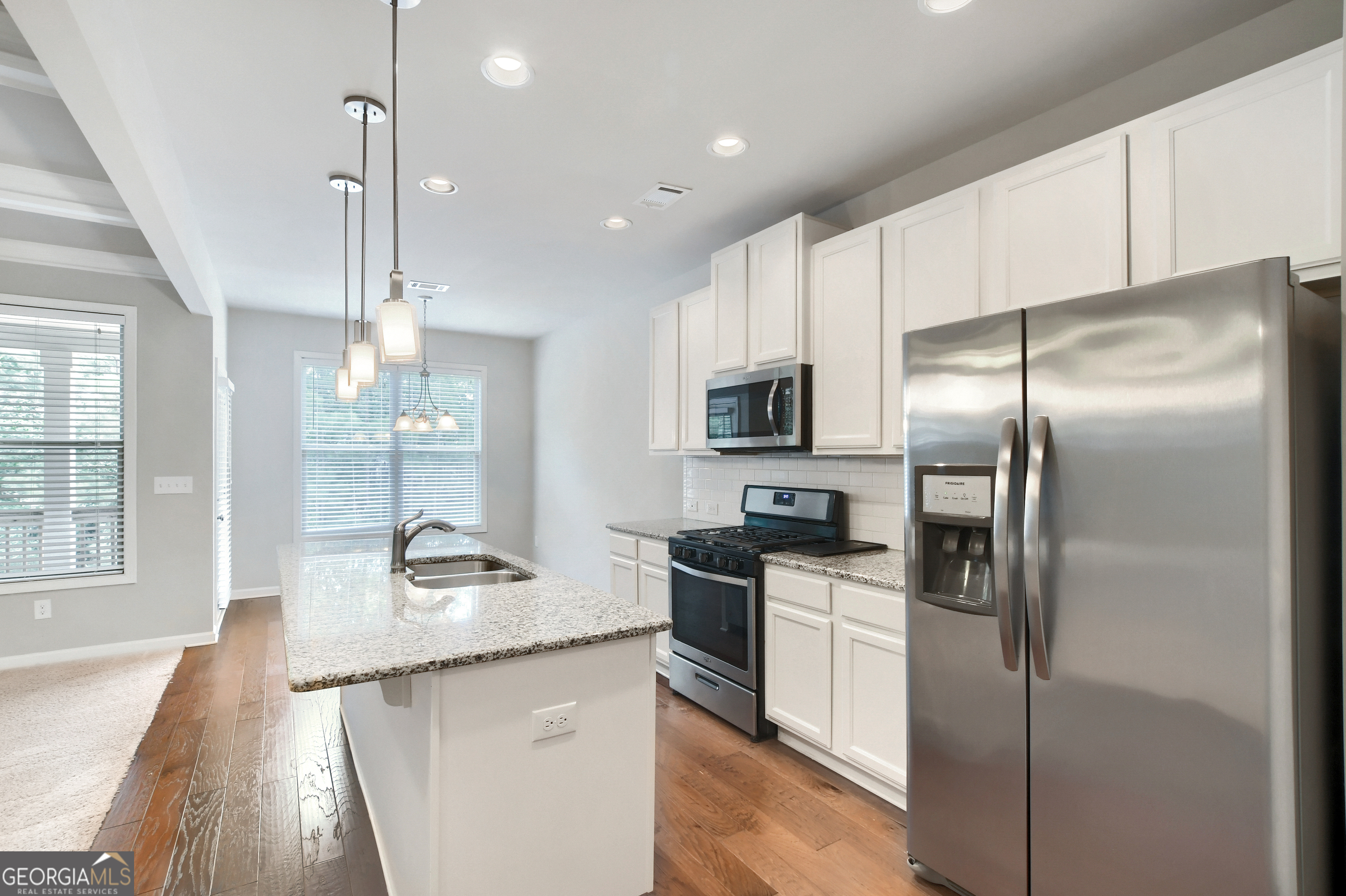 214 Jacobs CT