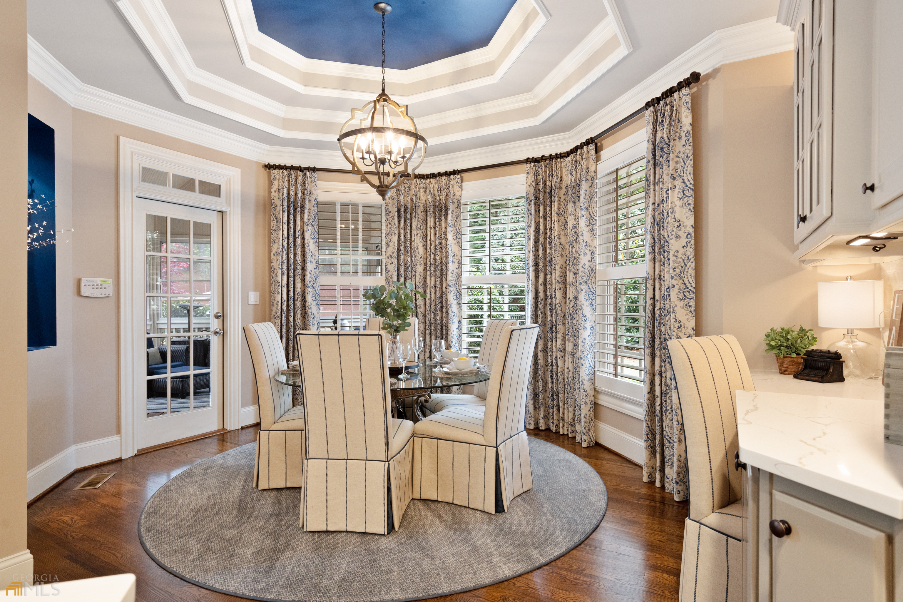 White Columns - Residential