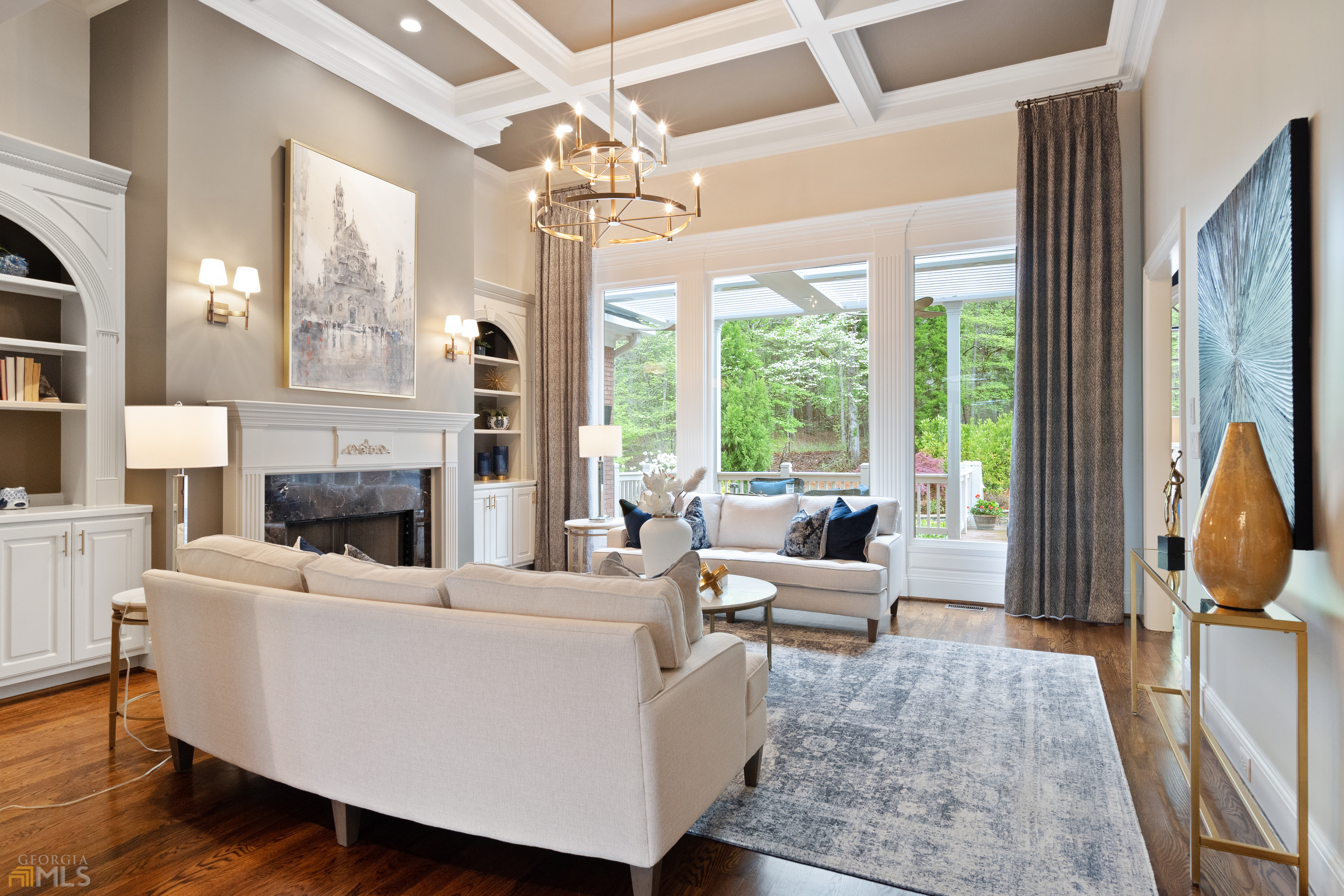 White Columns - Residential