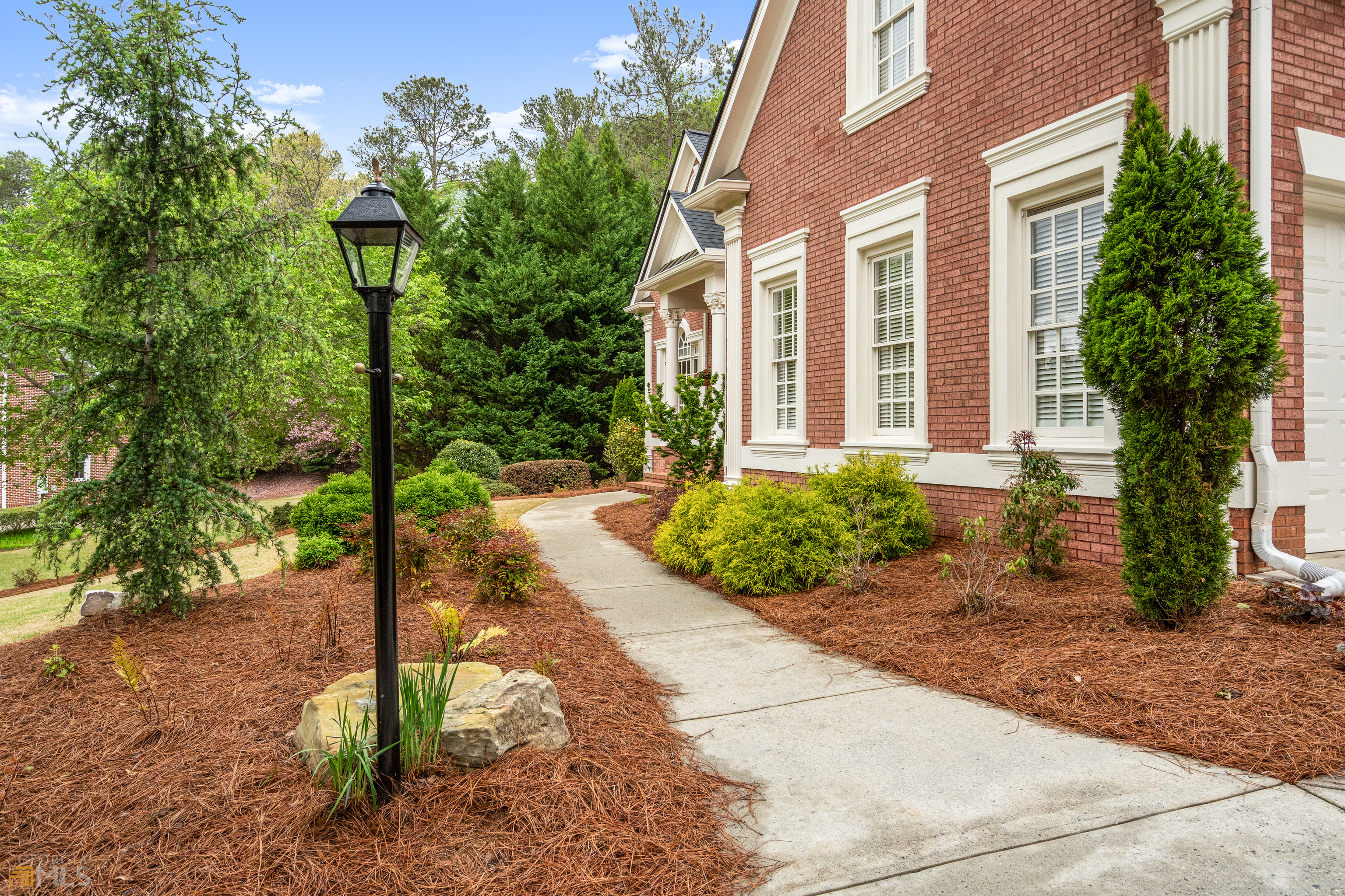 White Columns - Residential