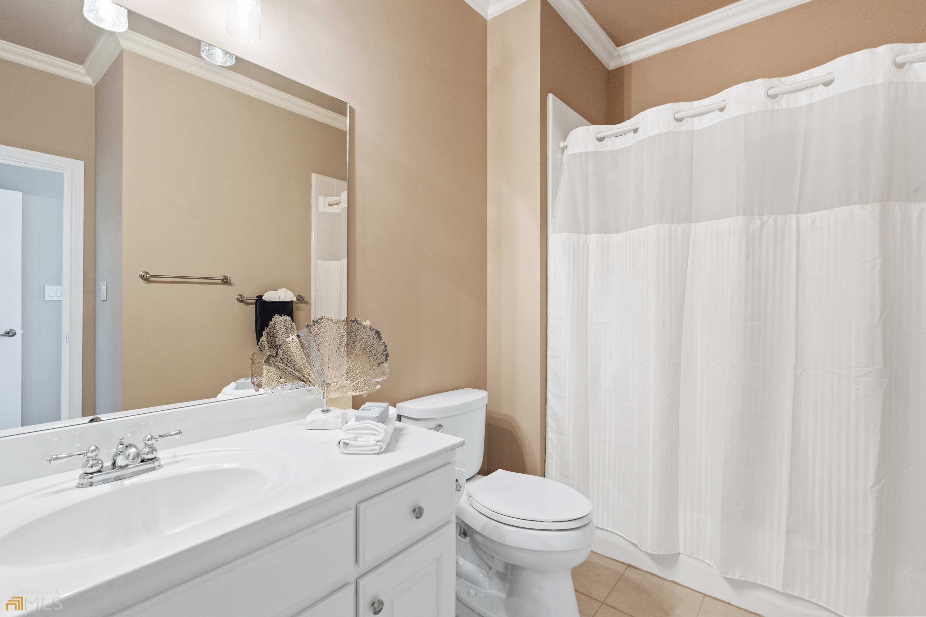 White Columns - Residential