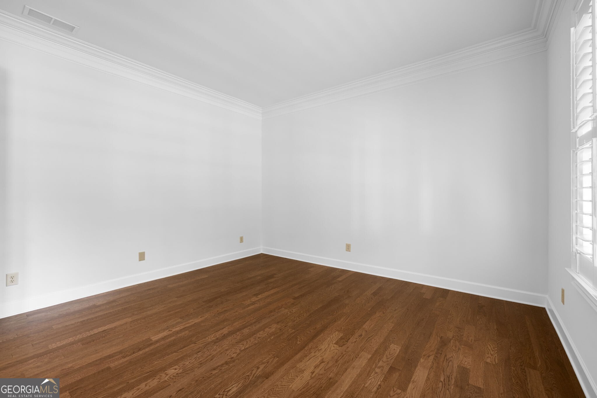 430 Larkspur DR
