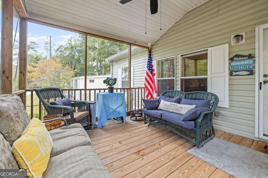 Photo of 5535 Mount Shores Circle, Gainesville, GA 30506 (MLS # 10689245)