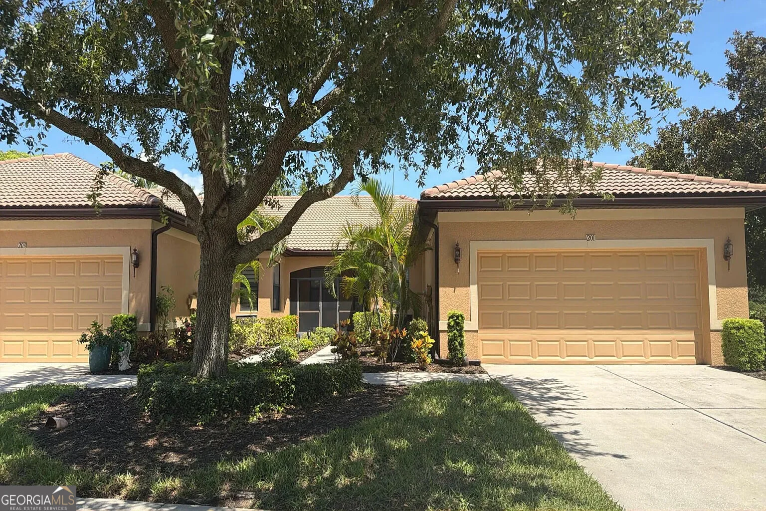 201 Shell Falls Drive, Apollo Beach, FL, 33572