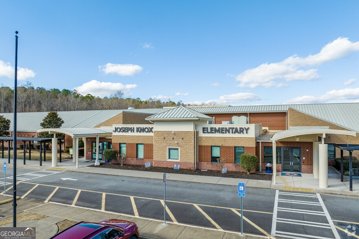 Canton, Georgia 30114, United States, 4 Bedrooms Bedrooms, ,4 BathroomsBathrooms,Residential,Pending,3466