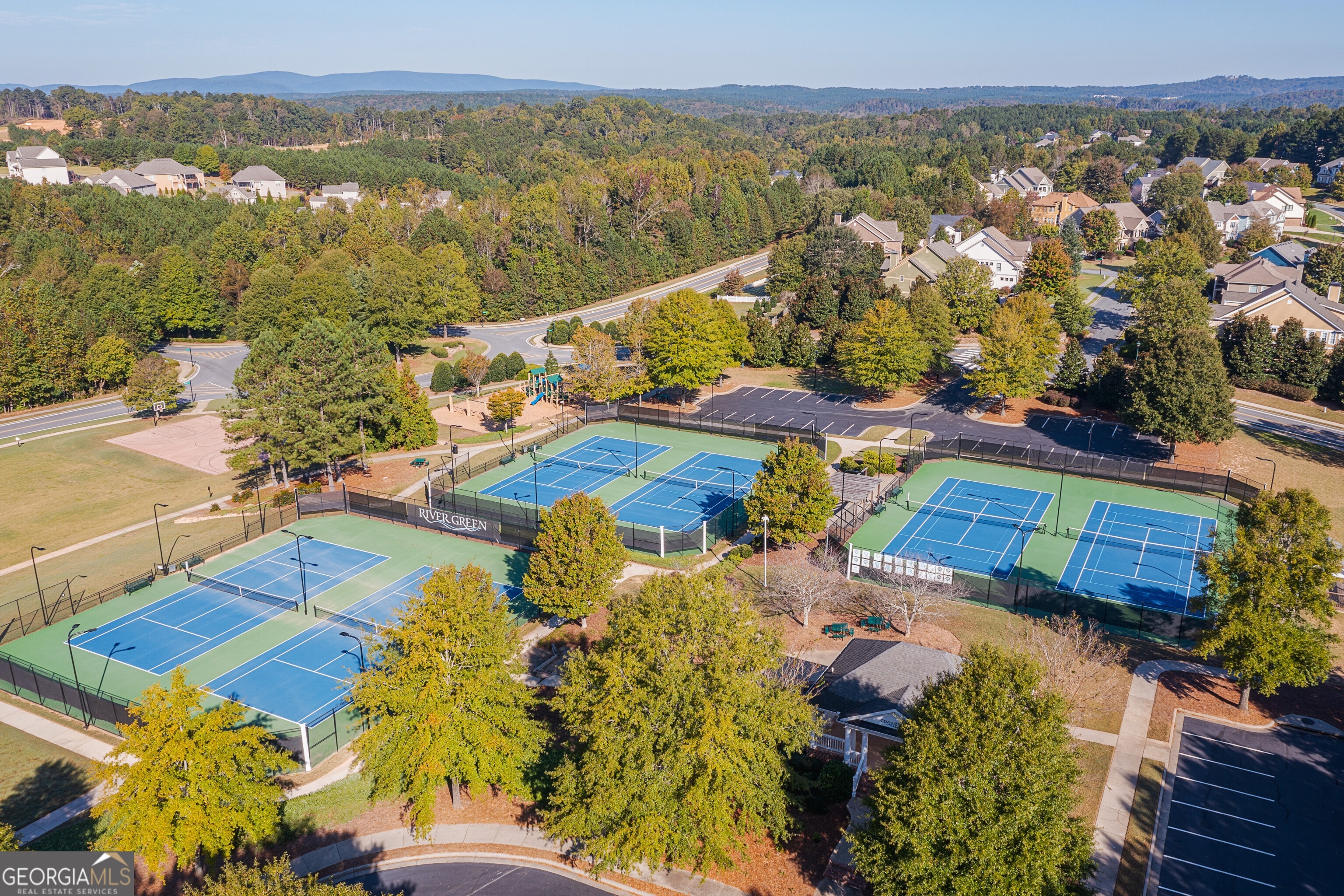 Canton, Georgia 30114, United States, 4 Bedrooms Bedrooms, ,4 BathroomsBathrooms,Residential,Pending,3466