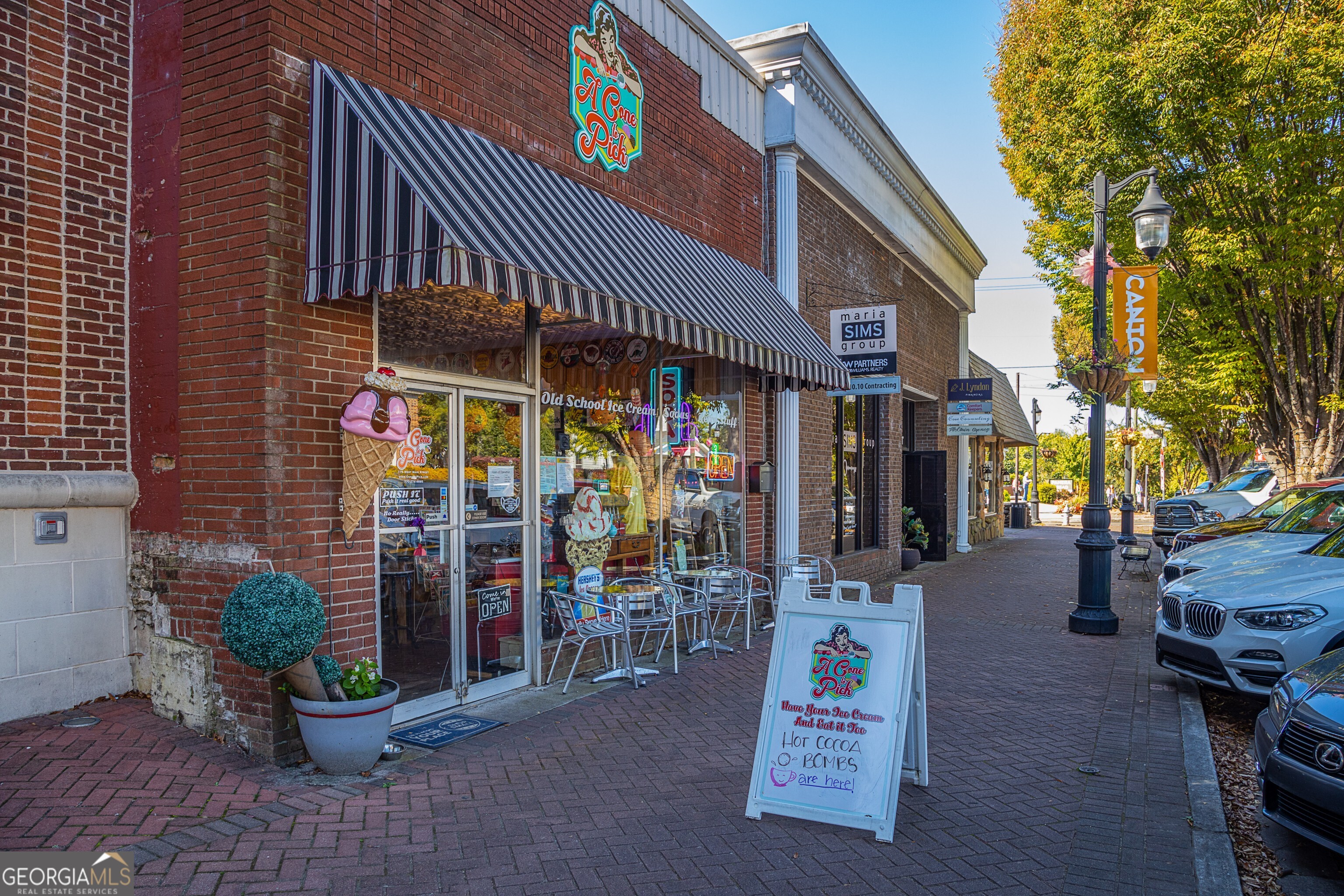 Canton, Georgia 30114, United States, 4 Bedrooms Bedrooms, ,4 BathroomsBathrooms,Residential,Pending,3466