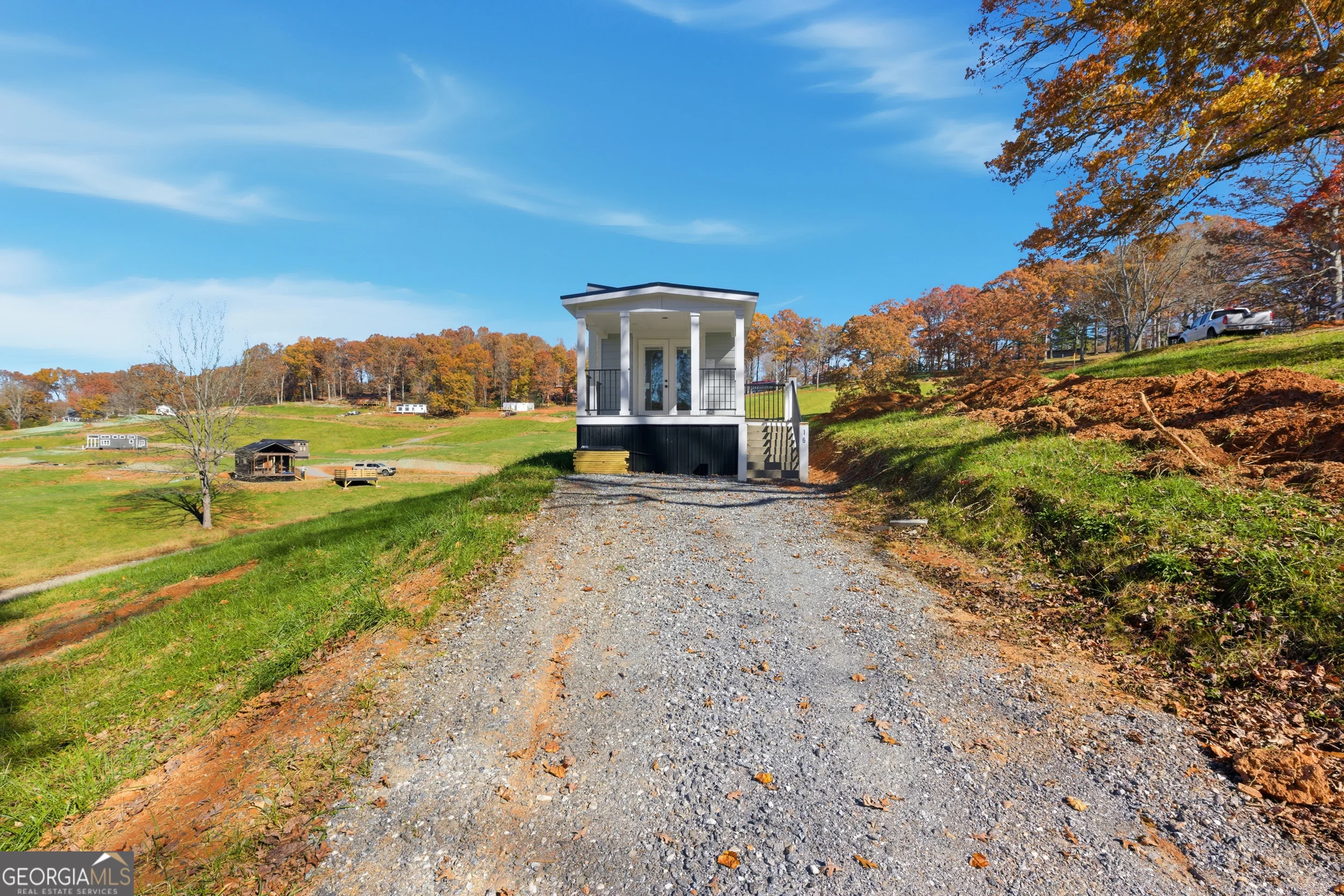 527 Saunders Road Unit LOT 2
