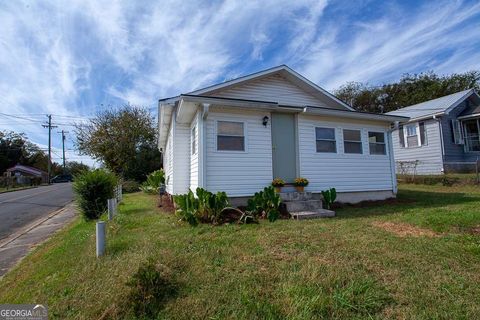 Photo of 100 Neal Street, Calhoun, GA 30701 (MLS # 10679356)