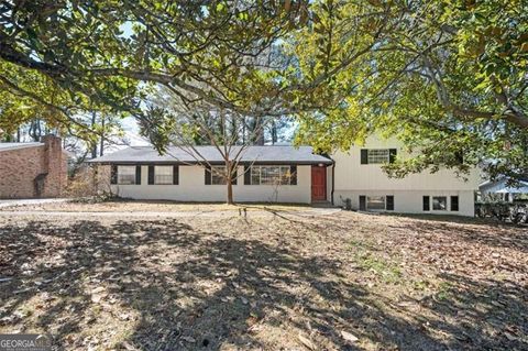 Photo of 1887 KING CHARLES Road, Atlanta, GA 30331 (MLS # 10524628)