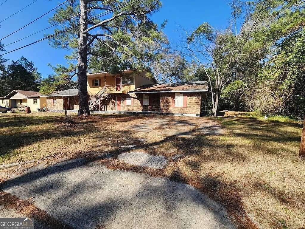 613 Cochran AVE