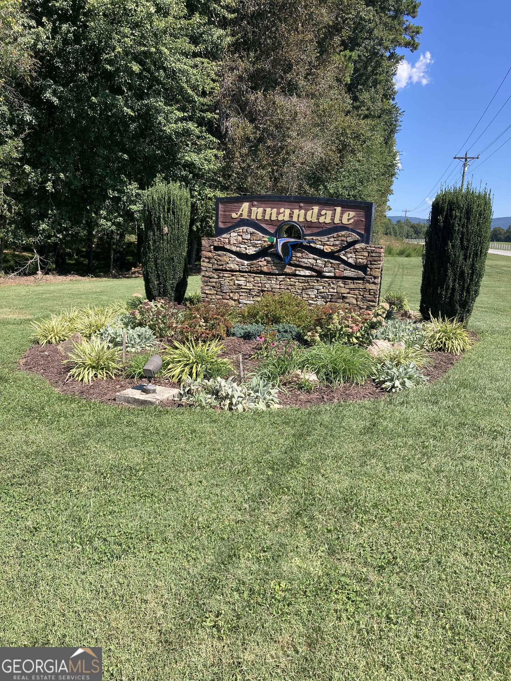 This 5 acre wooded tract with rolling terrain is located in the sought after Annandale Subdivision. Property is conveniently located in the Northeast Georgia Mountains, minutes from Lake Burton and the Fly Fishing Soque River. Additional acreage is available to left of this lot. Lot also has road frontage on Hardman Road. Come and build your dream home today.