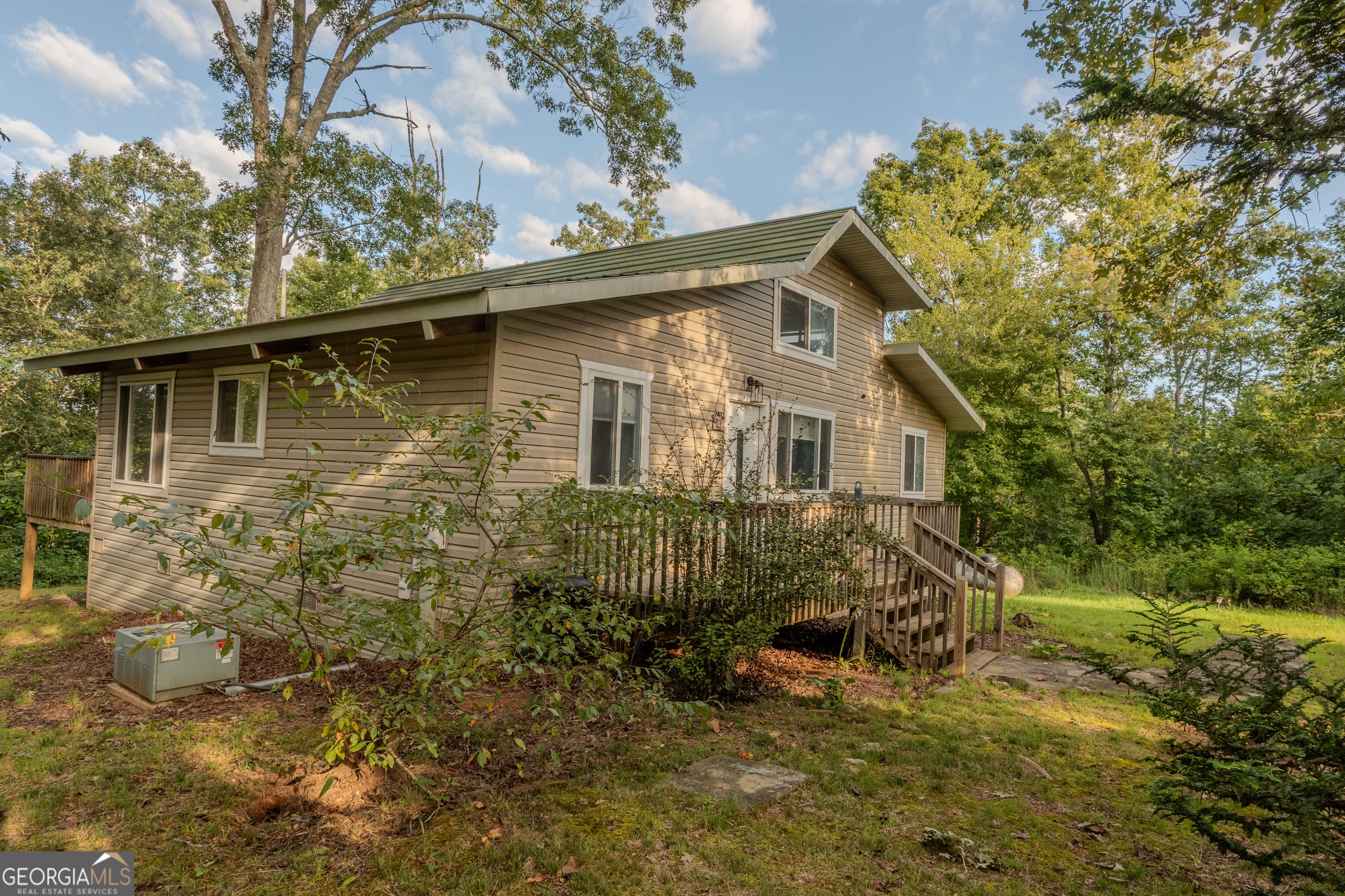 200 Mountain Meadow RD