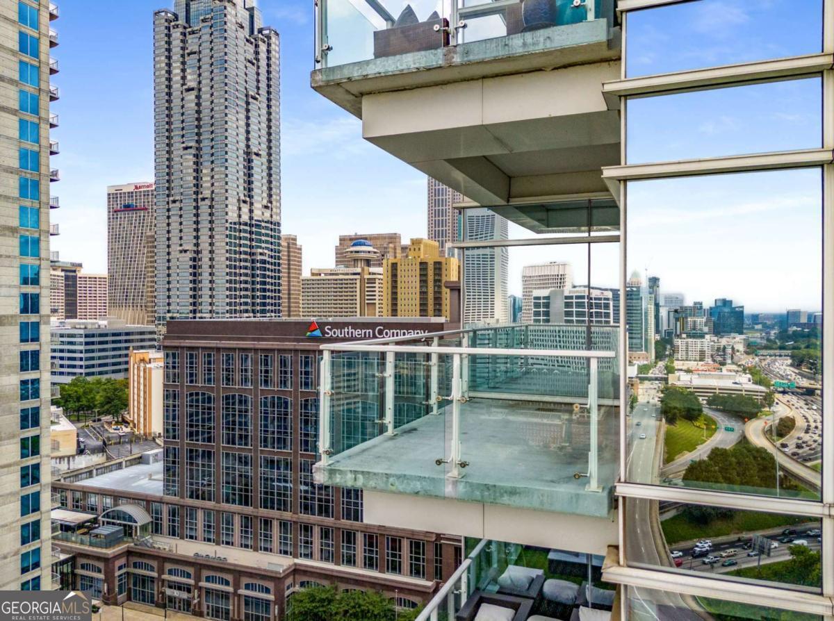 45 Ivan Allen Jr BLVD NW 2002