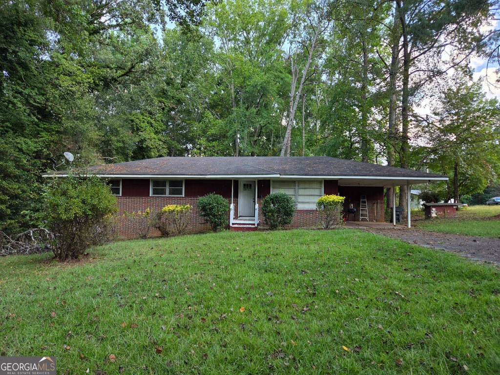 Photo of 10 Burch Road, Fayetteville, GA 30215 (MLS # 10849434)