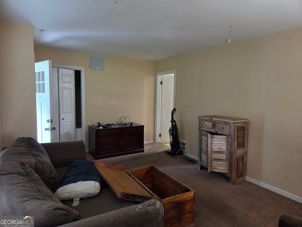 Photo of 10 Burch Road, Fayetteville, GA 30215 (MLS # 10849434)