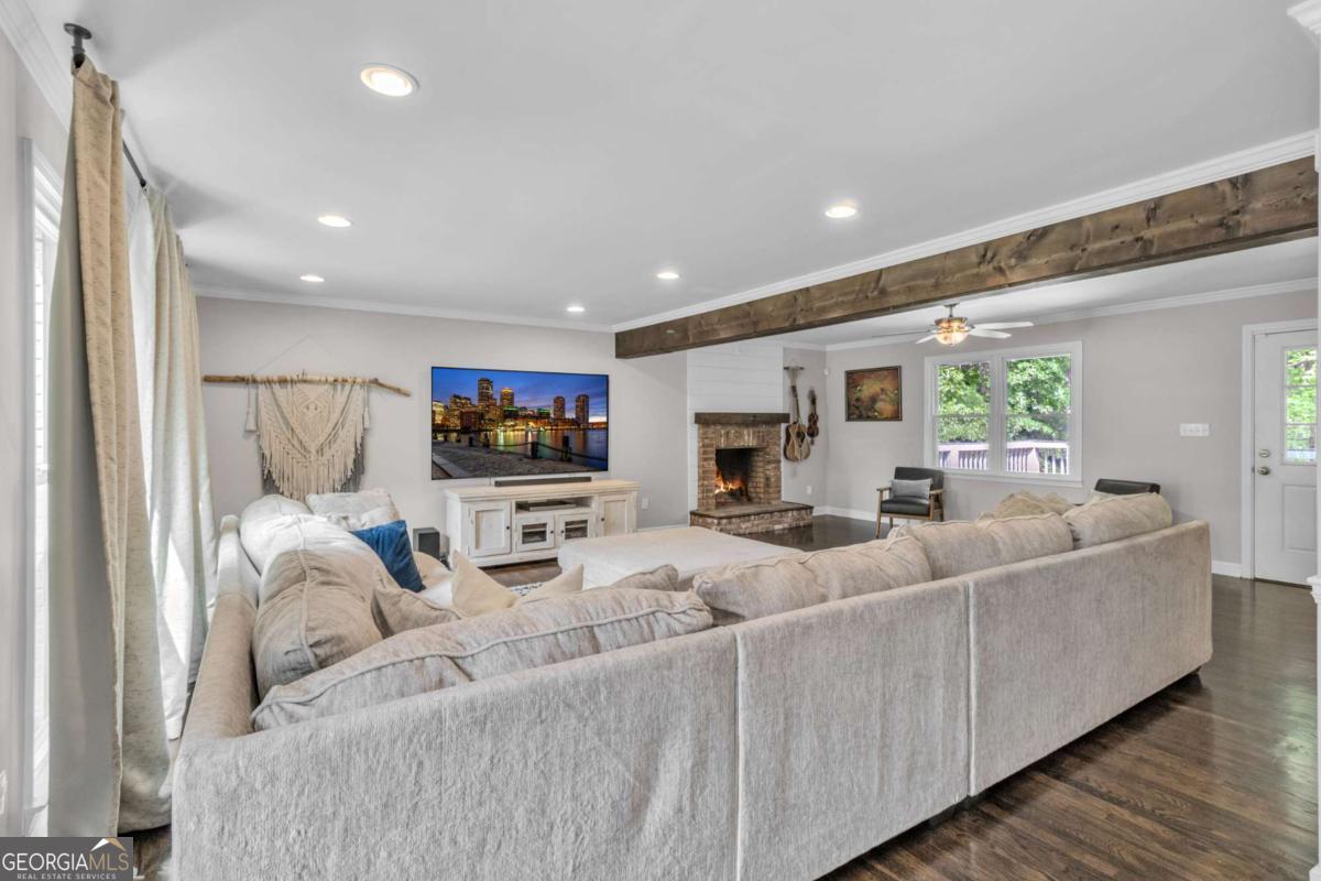 135 London Berry CT