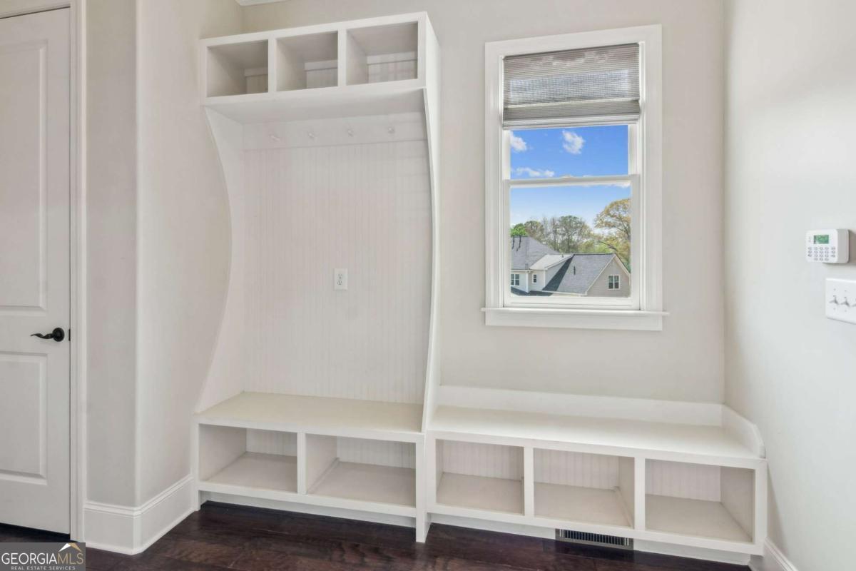 Crabapple Station - Residential