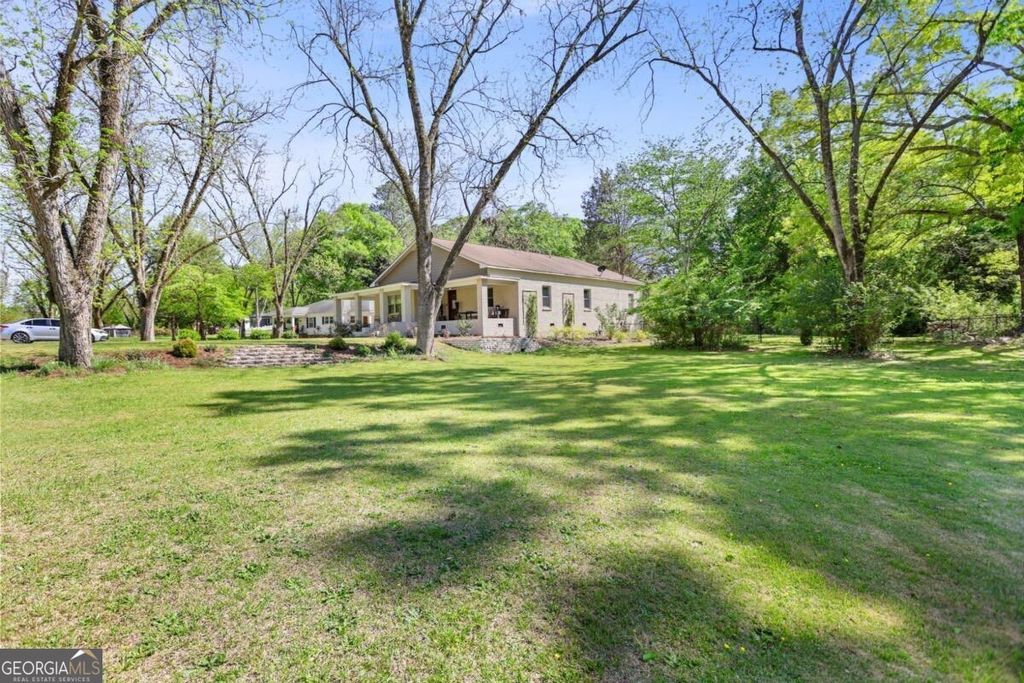 Photo of 901 E Main Street, Hogansville, GA 30230 (MLS # 10657767)