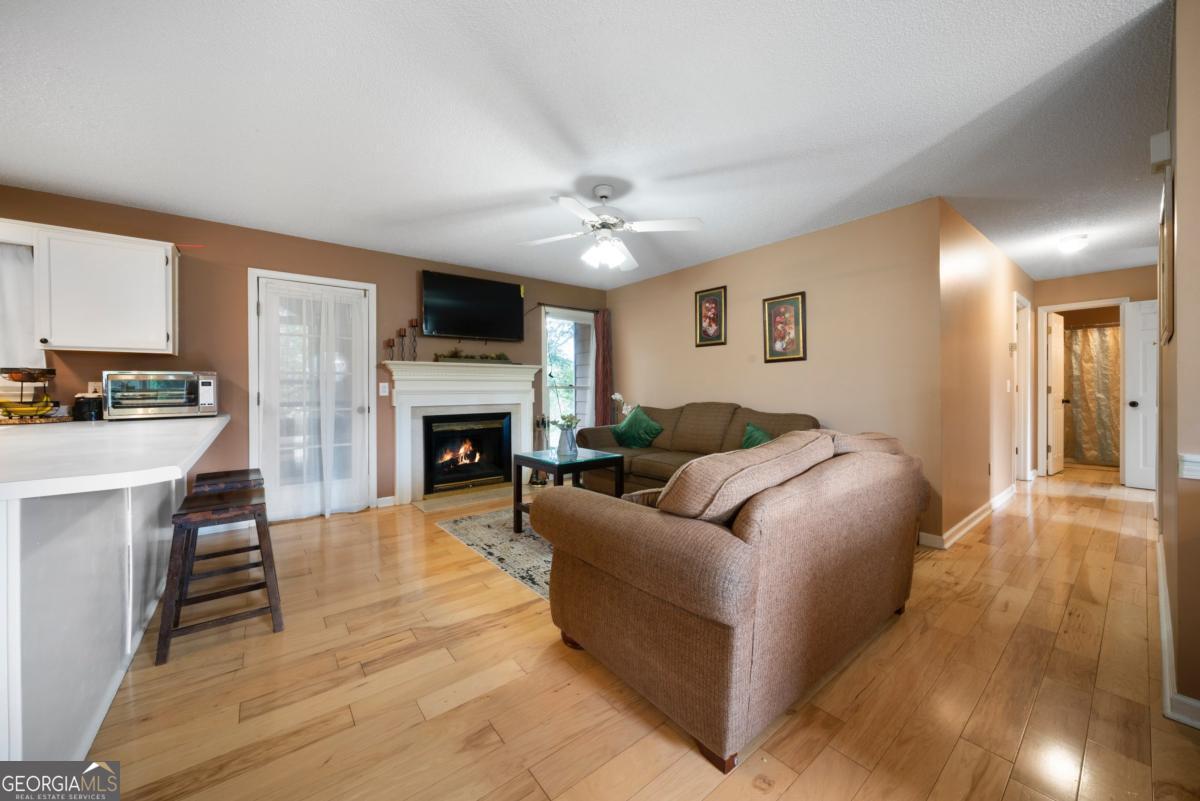 520 Brown Farm RD SW