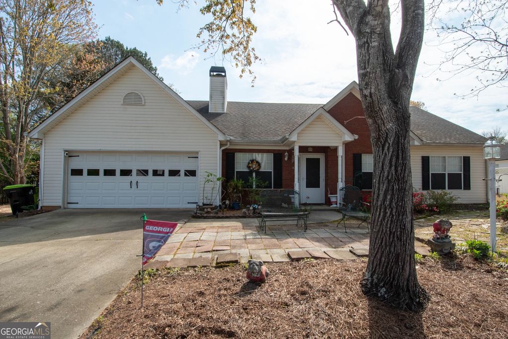 Photo of 115 Oakview Trace, Fayetteville, GA 30215 (MLS # 10721225)