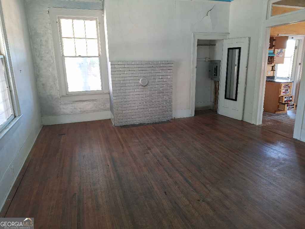 668 Pulaski ST