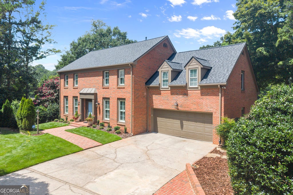 Photo of 255 Tenth Fairway, Roswell, GA 30076 (MLS # 10828735)
