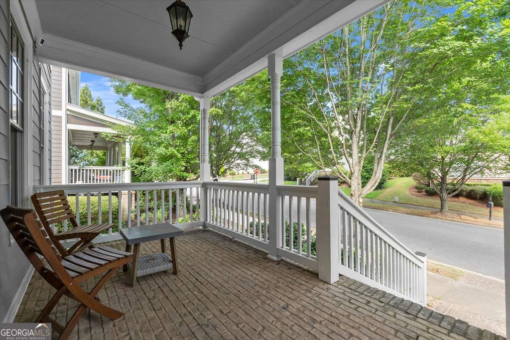 Photo of 963 Westmoreland Circle NW, Atlanta, GA 30318 (MLS # 10831455)