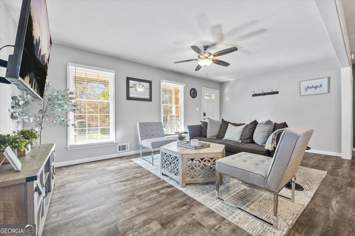 4283 Hiram Lithia Springs RD SW