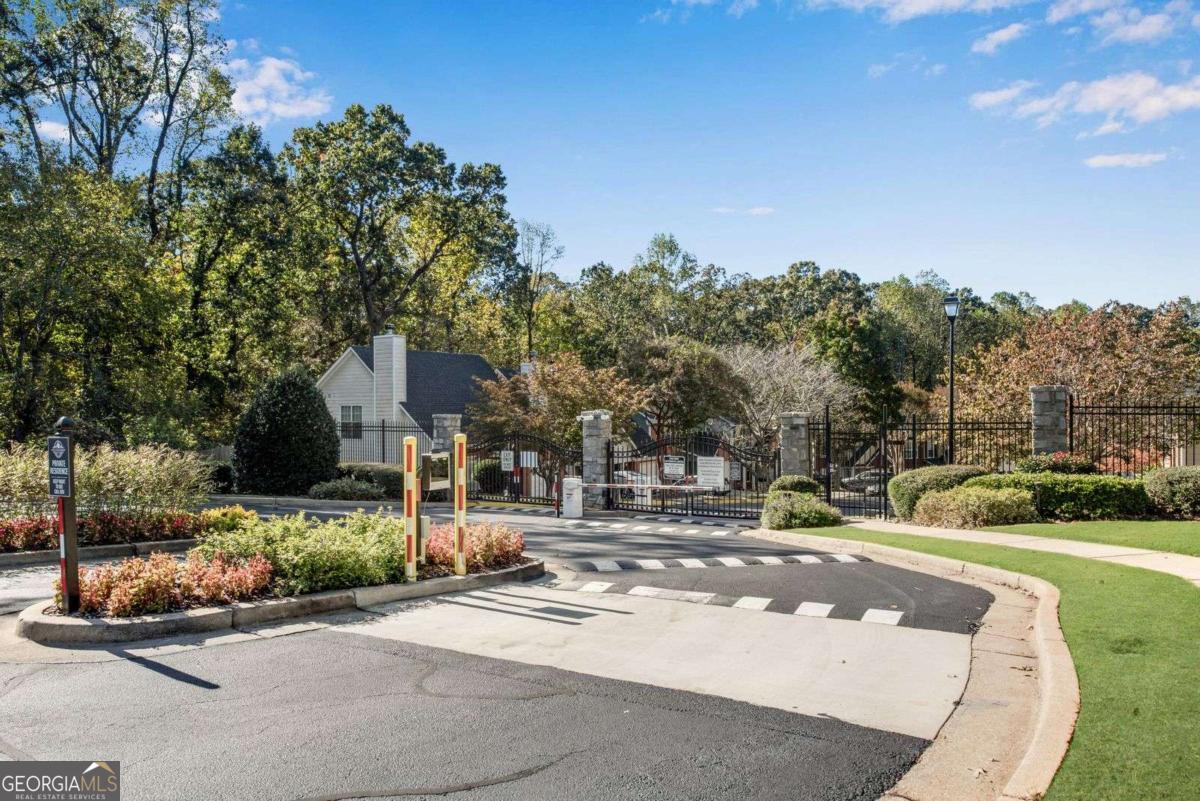 Gates At Bouldercrest - Residential