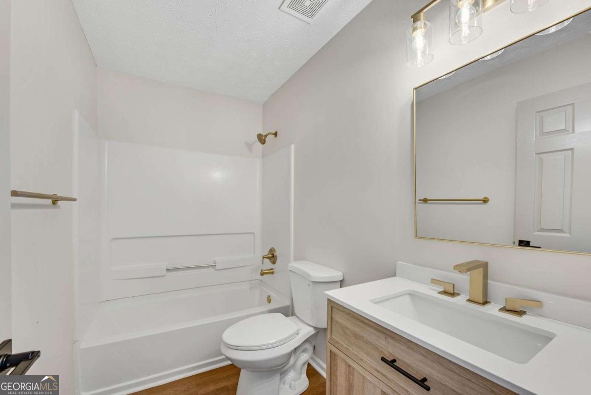 Gates At Bouldercrest - Residential