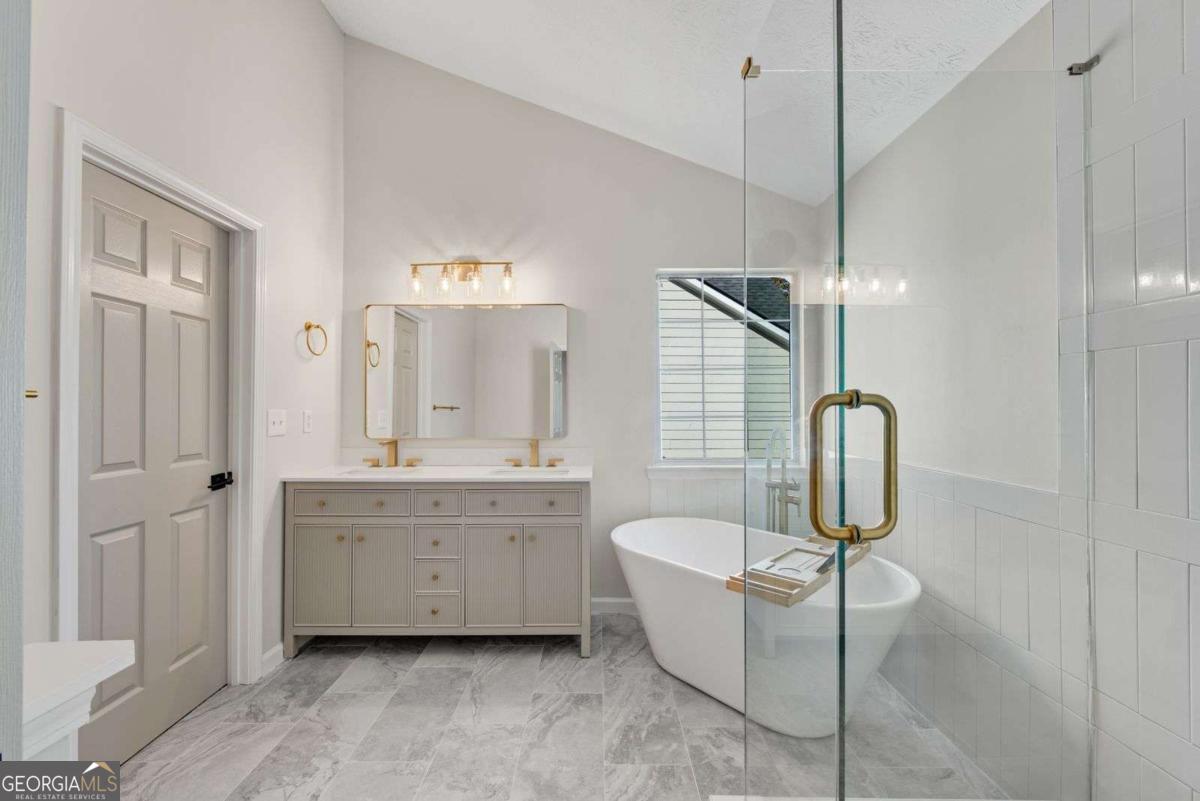 Gates At Bouldercrest - Residential