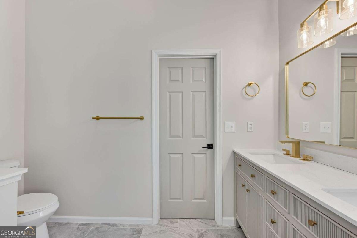 Gates At Bouldercrest - Residential