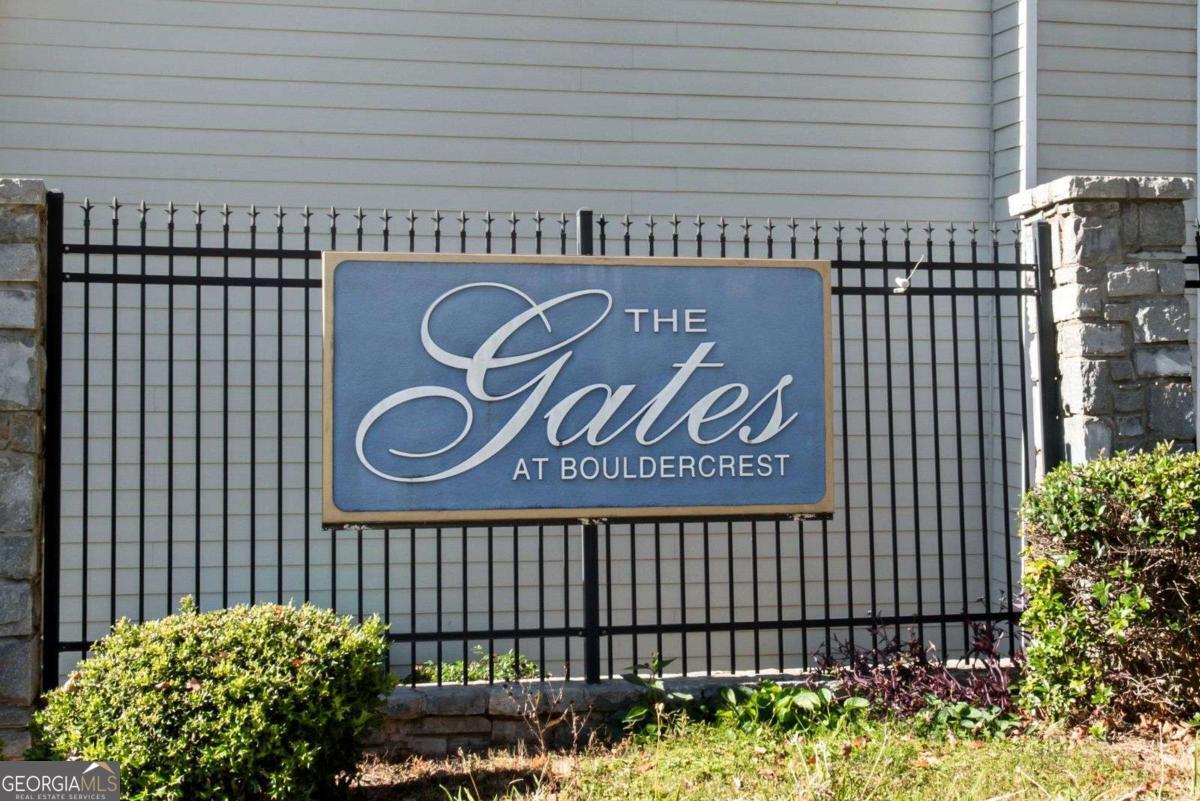 Gates At Bouldercrest - Residential