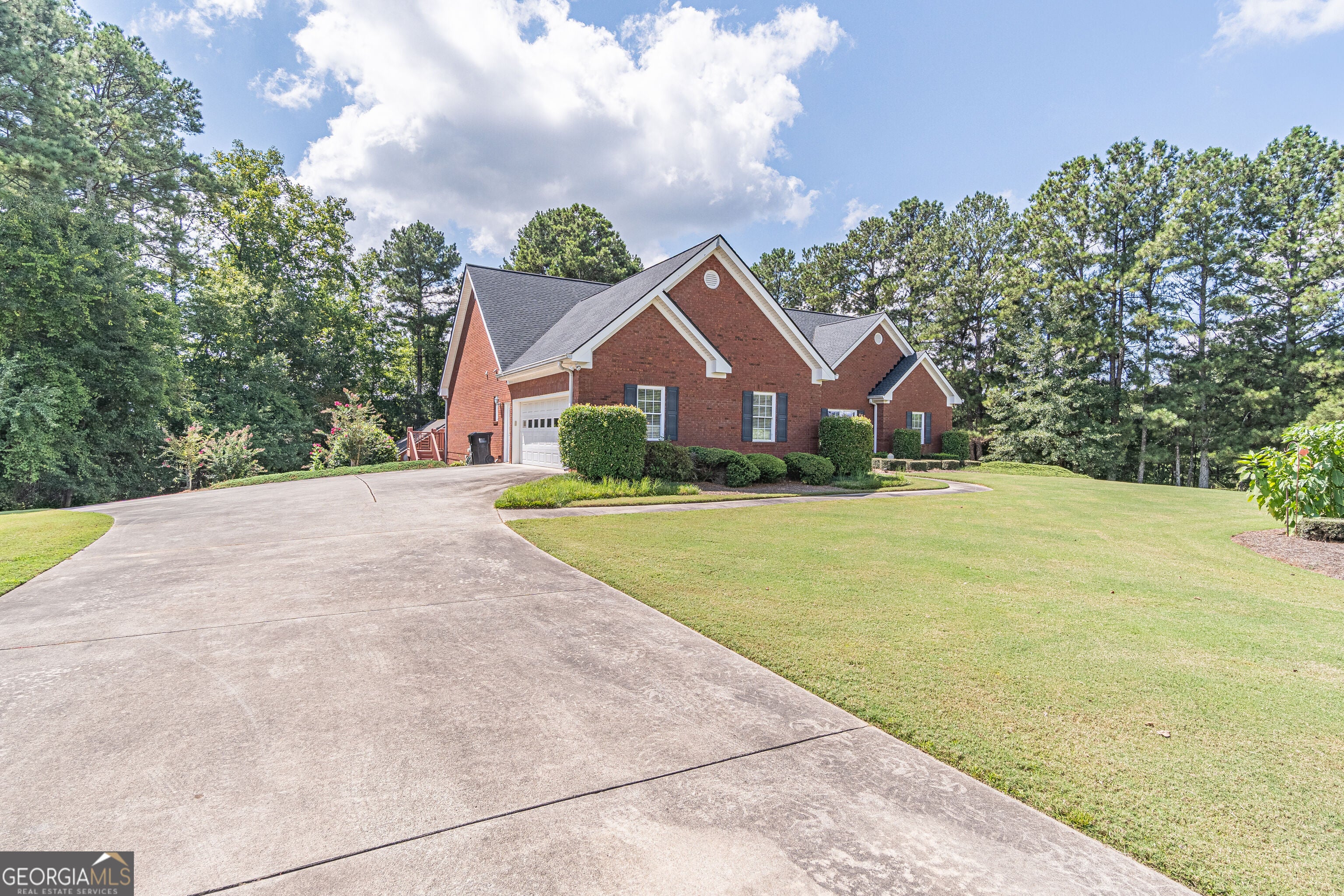 3562 Thompson Mill RD