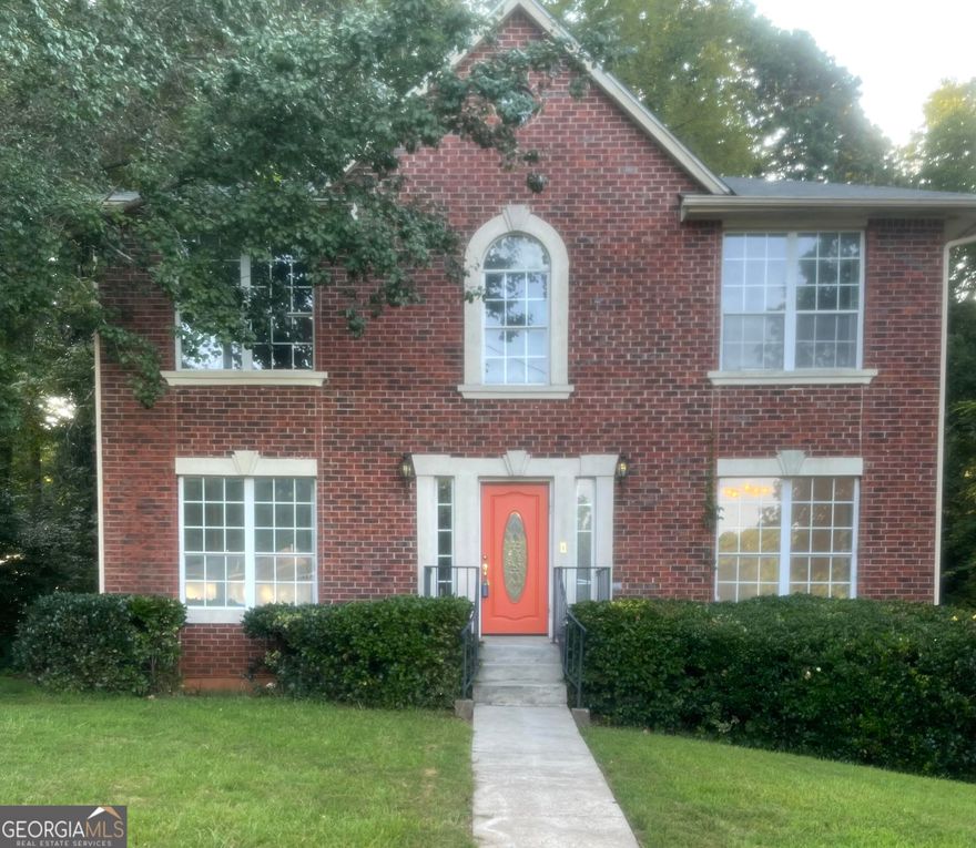 Beautiful 4 bedroom 2.5 bath home in the lovely Snapfinger Lake subdivision. It's in a Cul de Sac at the top of Horseshoe Ct.  It's freshly painted, move-in ready and awaits you. There is a separate dining room, family room and kitchen. The  kitchen has marble counters and ceramic flooring. Also there is a 4th bedroom/living room/office option. The newly painted  deck is outside of the family room. Upstairs are the vaulted ceiling master bedroom with its walk-in closet and spa-like  bathroom. Additional bedrooms have spacious closets. New carpeting has been installed. There is a 2 car garage with storage,  and a work area across from the half basement. It sits on a .4 acre wooded lot with space for a trampoline or pool. The roof  and siding are new (2021).Seller is providing a 1 year home warranty. Conveniently located near I20 & I285. Schedule your viewing today. The Seller is a licensed real estate agent.