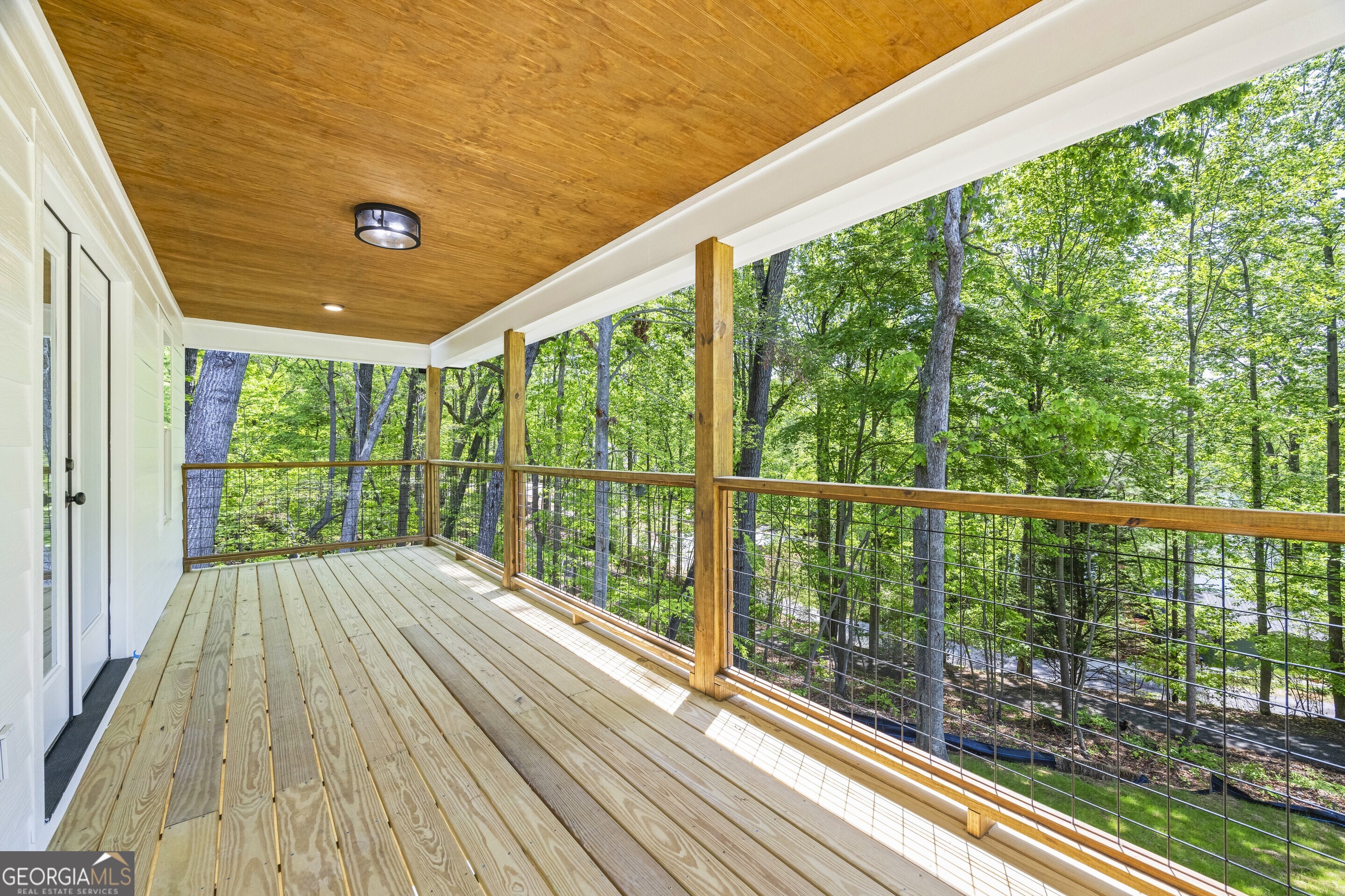 Lavonia, Georgia 30553, United States, 2 Bedrooms Bedrooms, ,3 BathroomsBathrooms,Residential,Active,119705