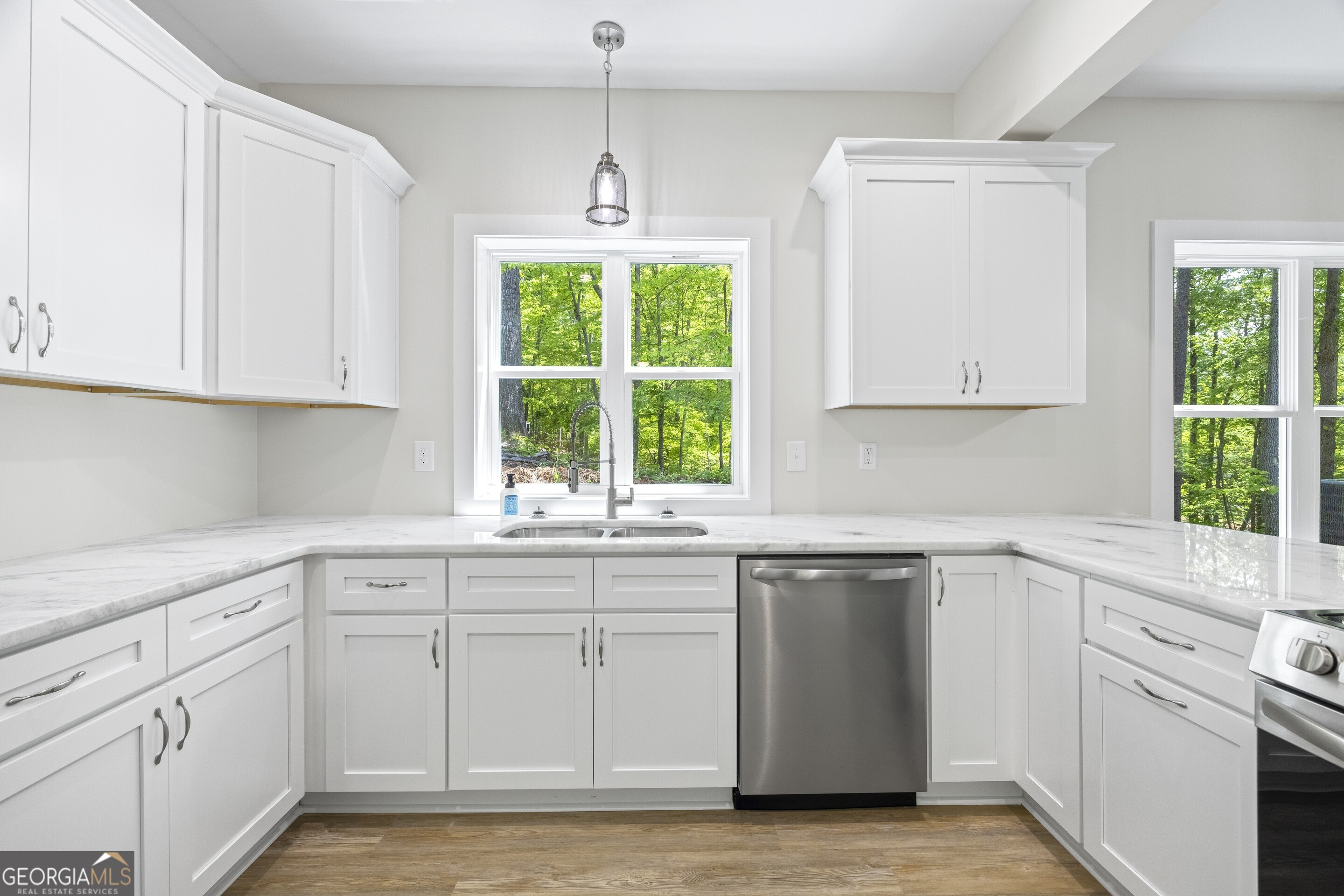 Lavonia, Georgia 30553, United States, 2 Bedrooms Bedrooms, ,3 BathroomsBathrooms,Residential,Active,119705