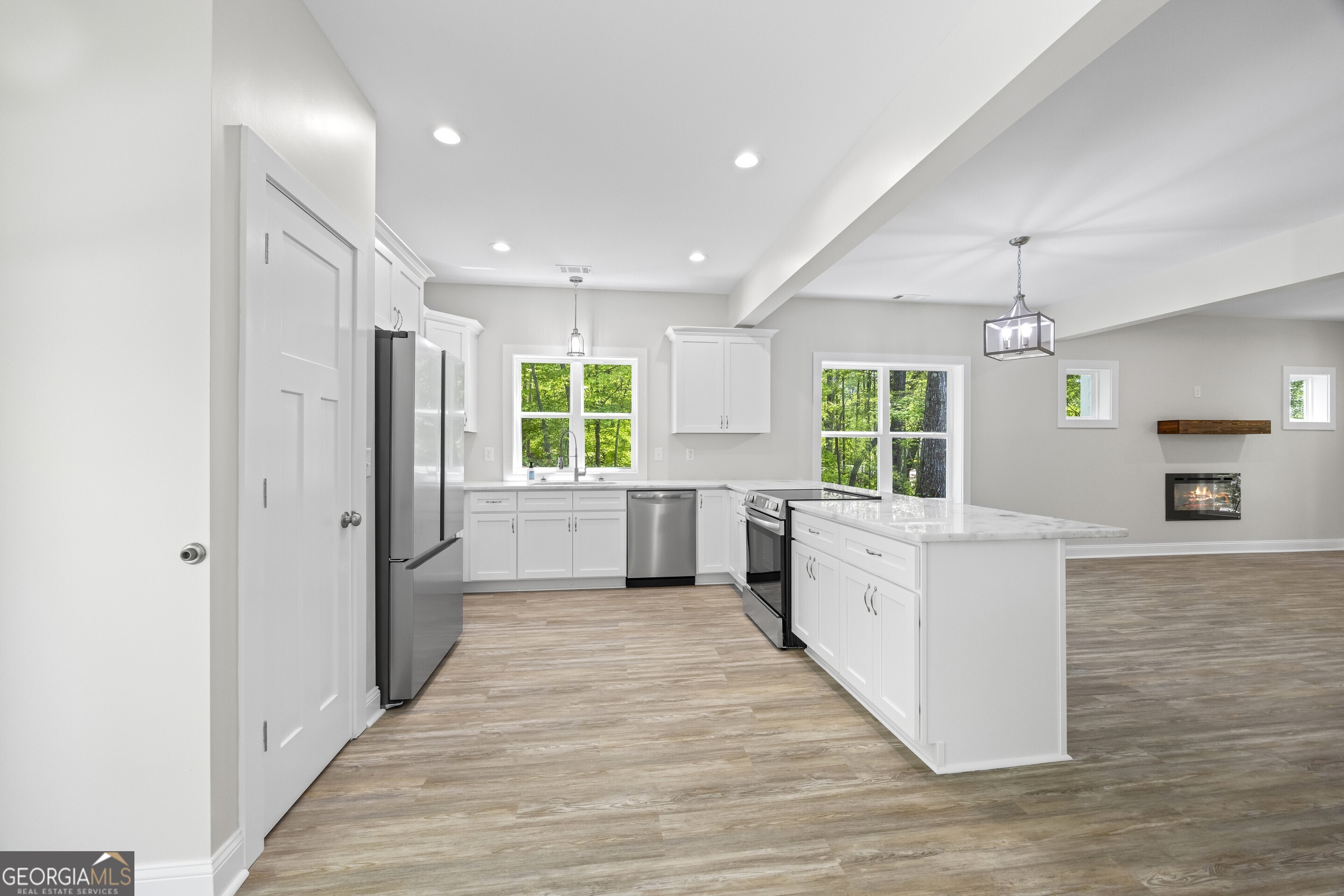 Lavonia, Georgia 30553, United States, 2 Bedrooms Bedrooms, ,3 BathroomsBathrooms,Residential,Active,119705